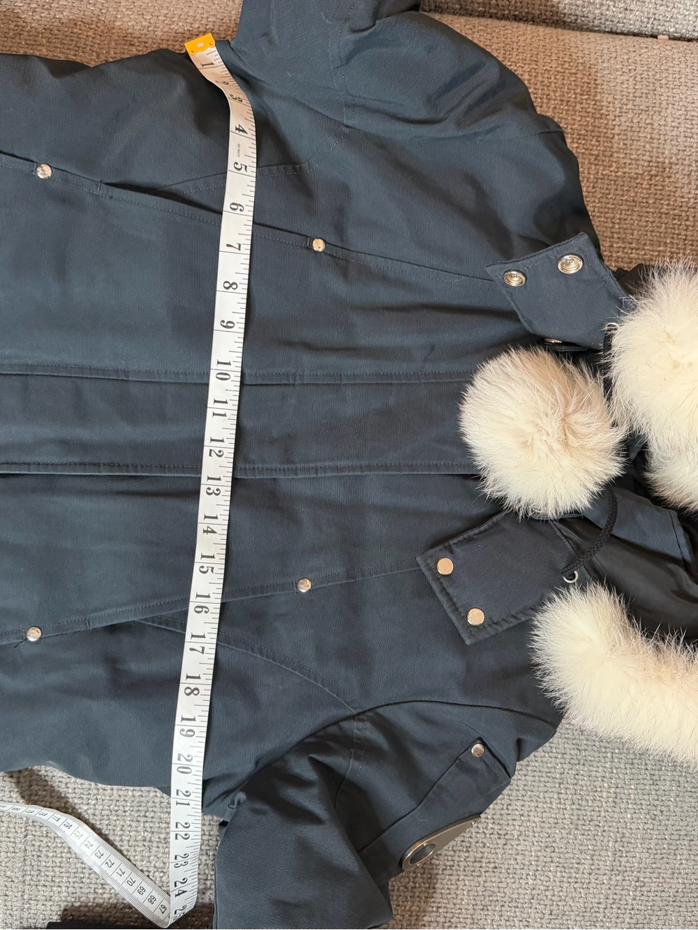 Moose Knuckles Down Filled Parka Real Fur Large - Picture 4 of 16